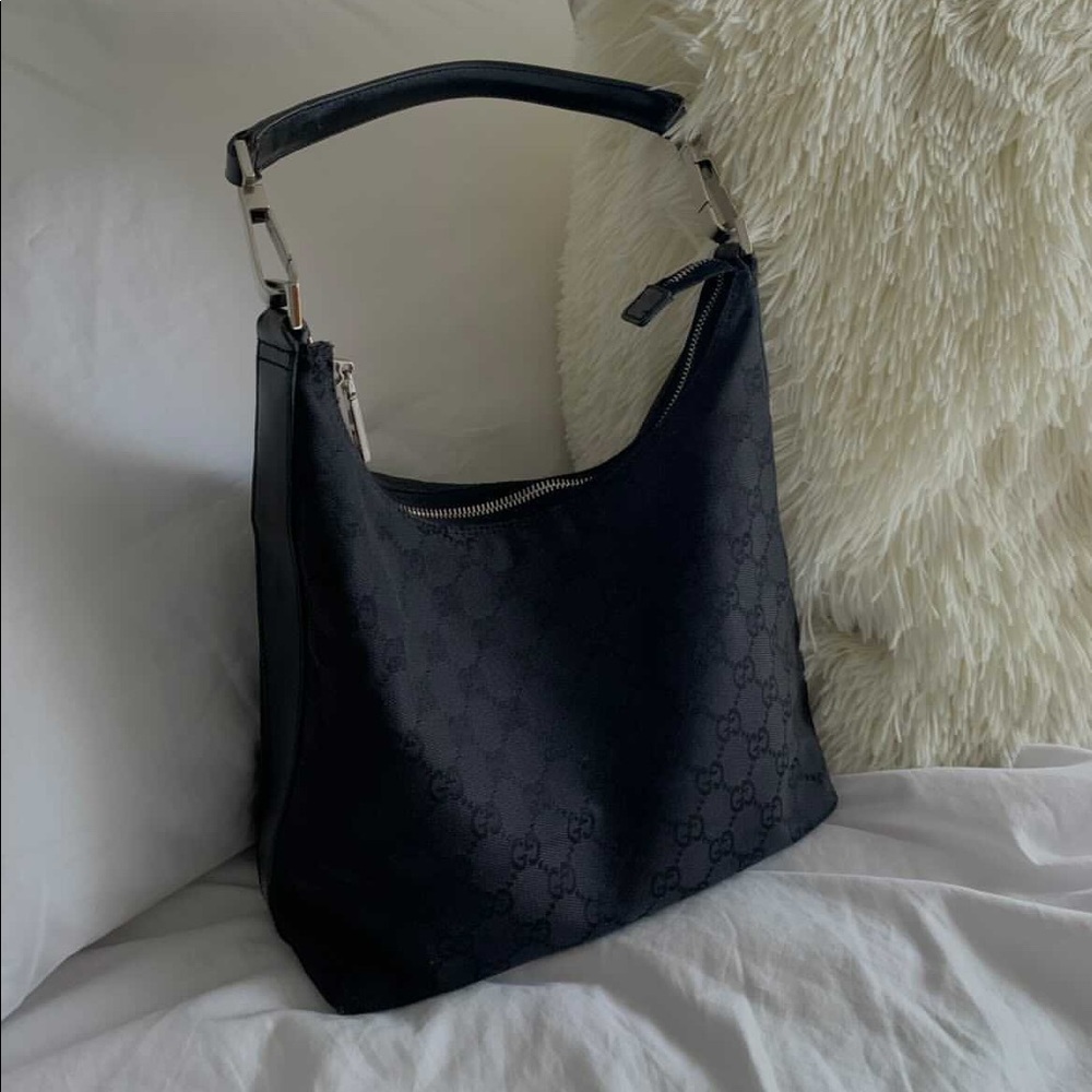 AUTHENTIC GUCCI HOBO BAG 💼